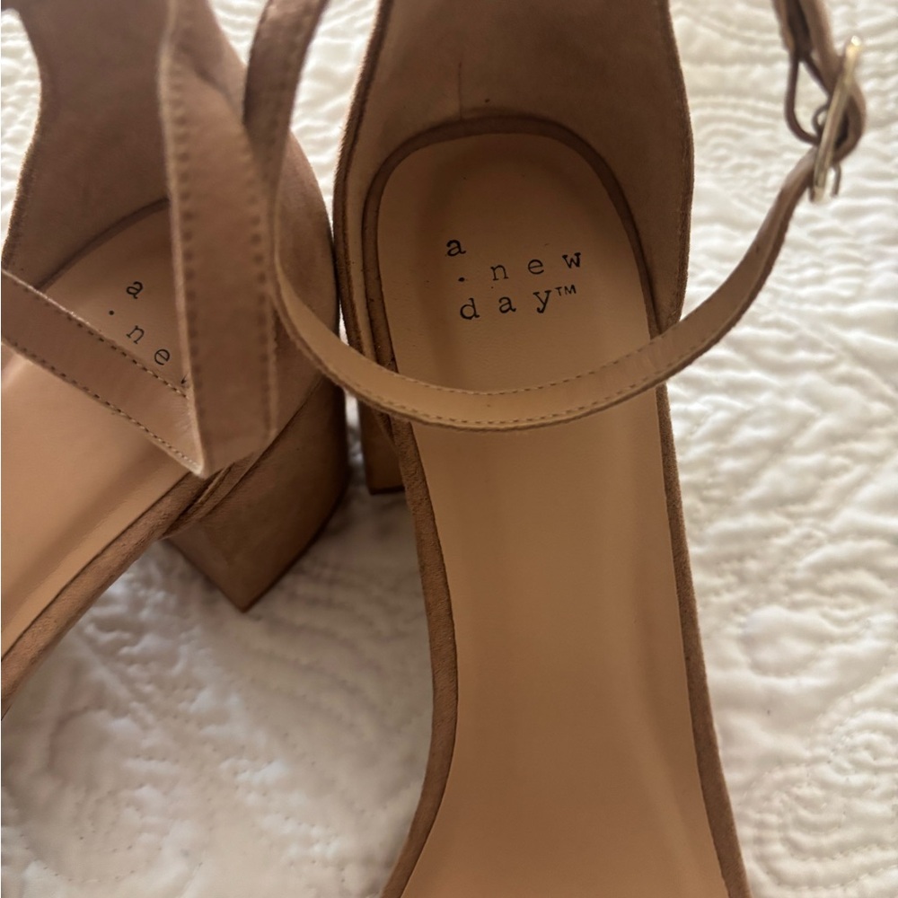 A New Day Women's Brown Suede Heels - Picture 4 of 5